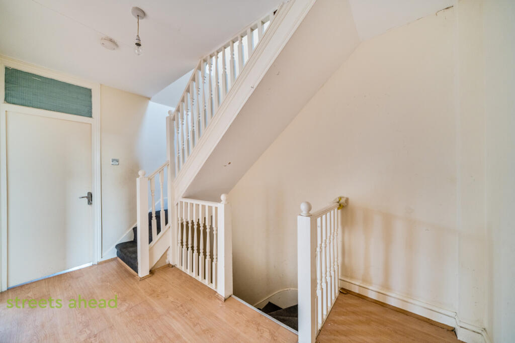 24e3a2c6-edfb-4ff...