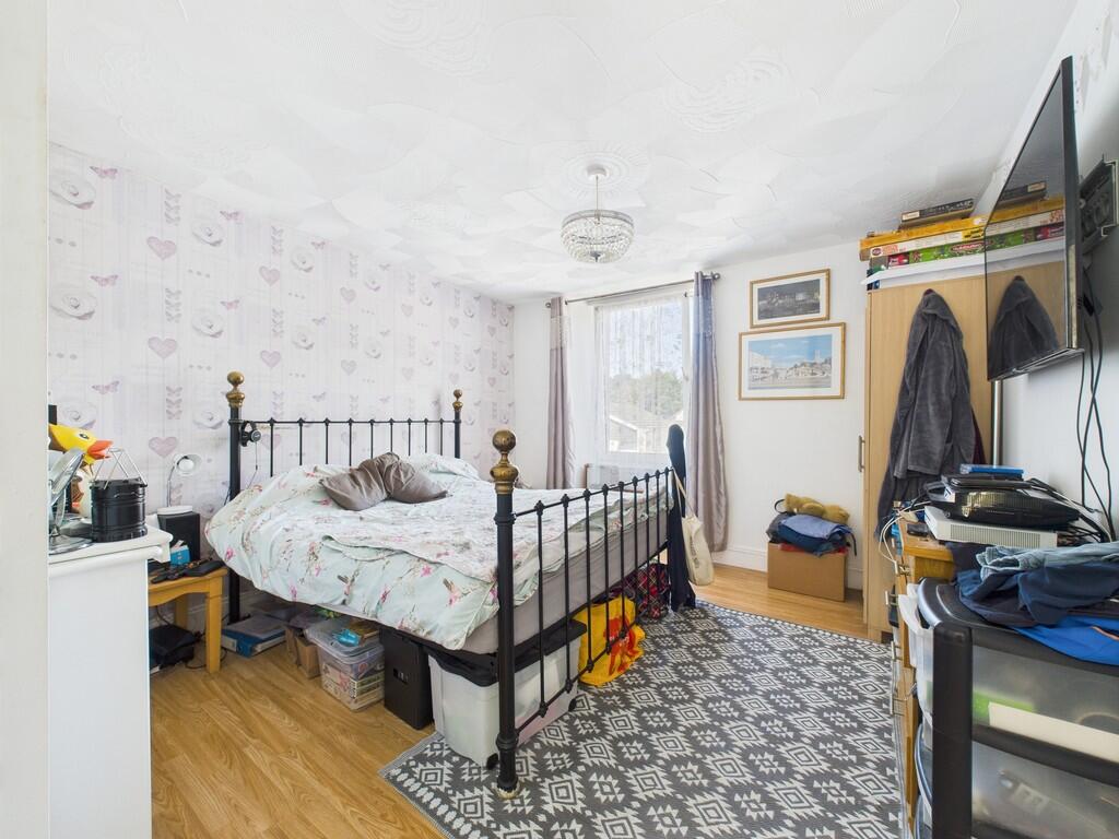 CAM02089G0-PR0524...