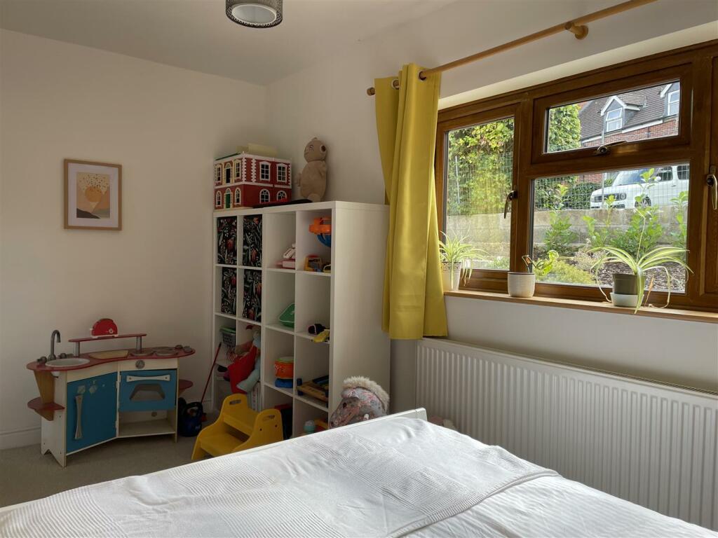 Bedroom 2.jpg
