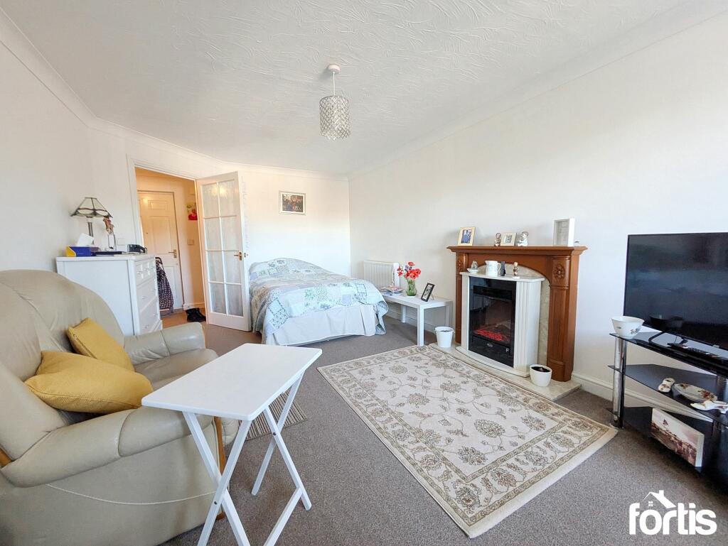 Living Room/Diner