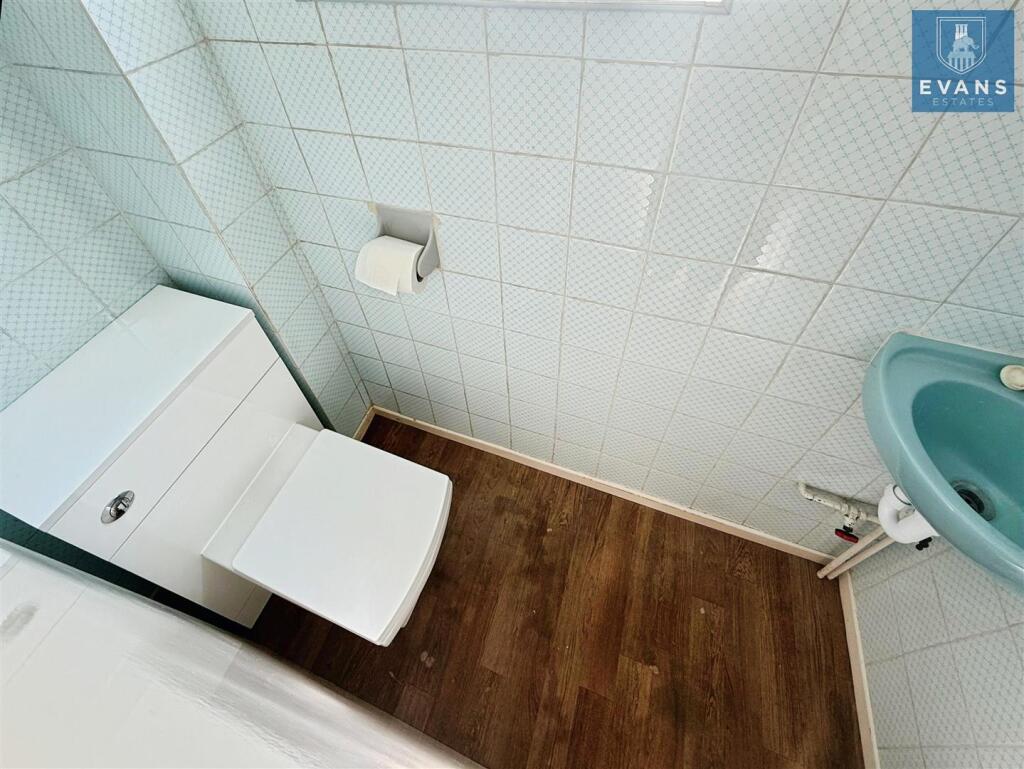 Ground Floor Cloakroom