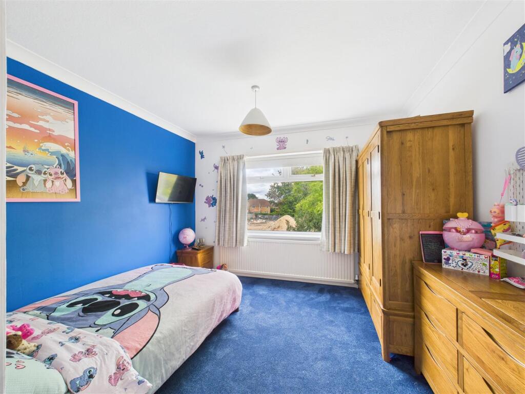 BEDROOM 3