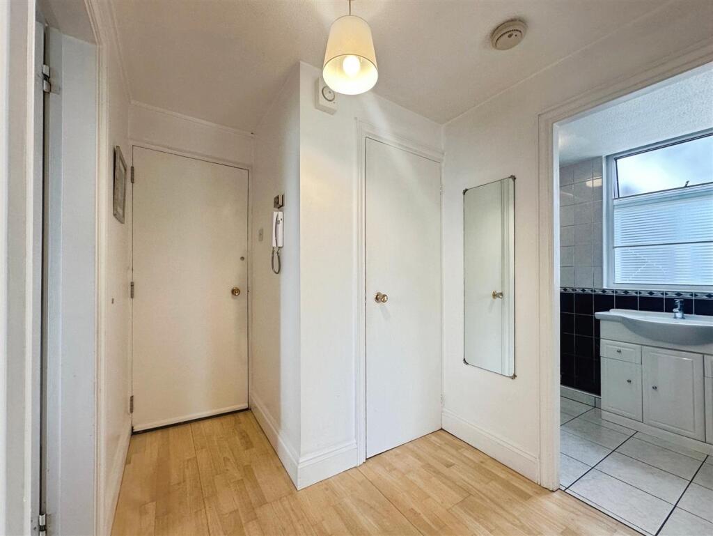 a8243cec--45D1-A636-9276C883EBEB-61268-000013ECAFD