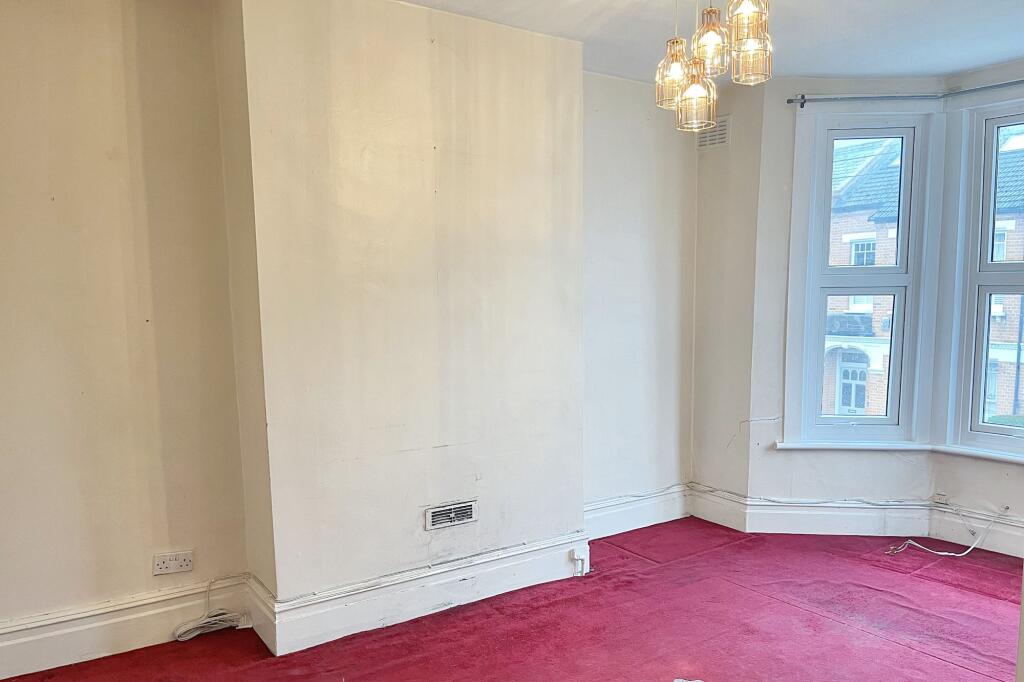 68 A &amp; B Gosberton Road, Balham SW12 8LQ