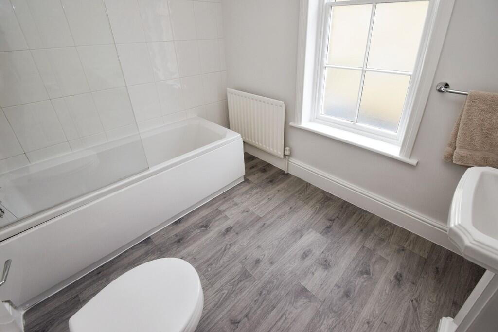 754ff293-Bathroom