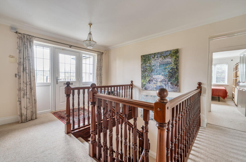 1376717-3-6916fed...