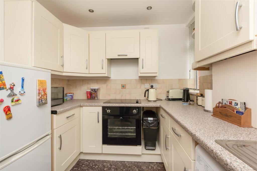 Queens Road, Tankerton