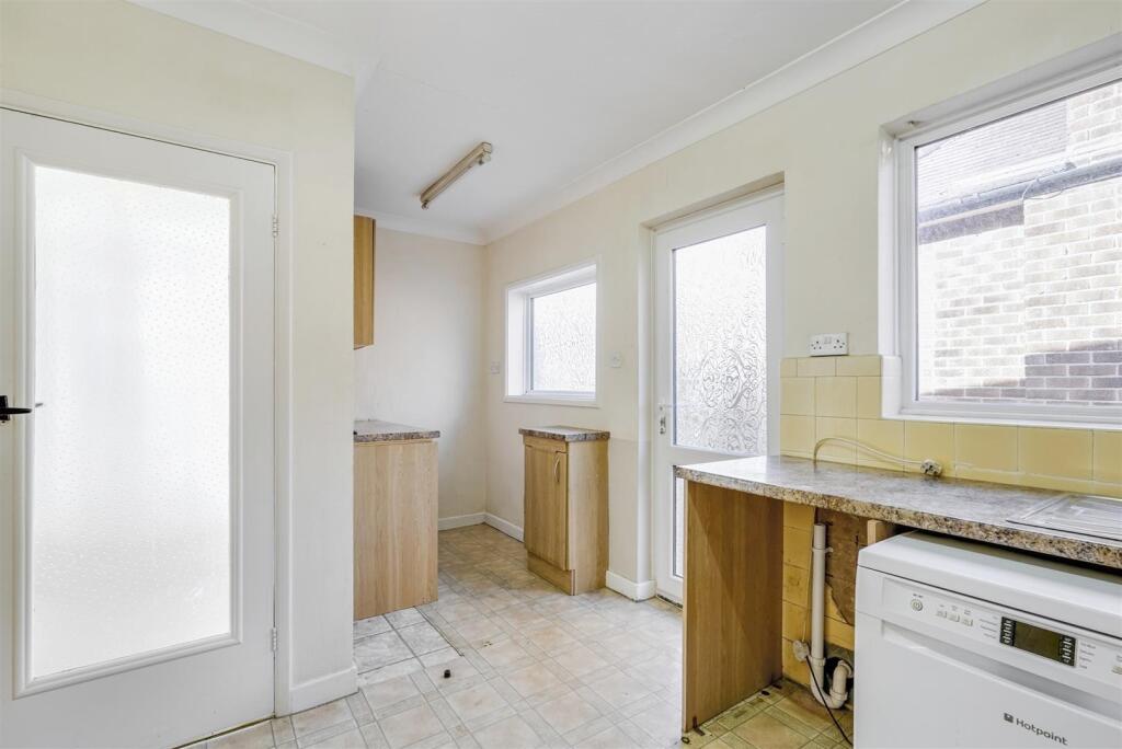 Kitchen_Dinar 1_3.jpeg