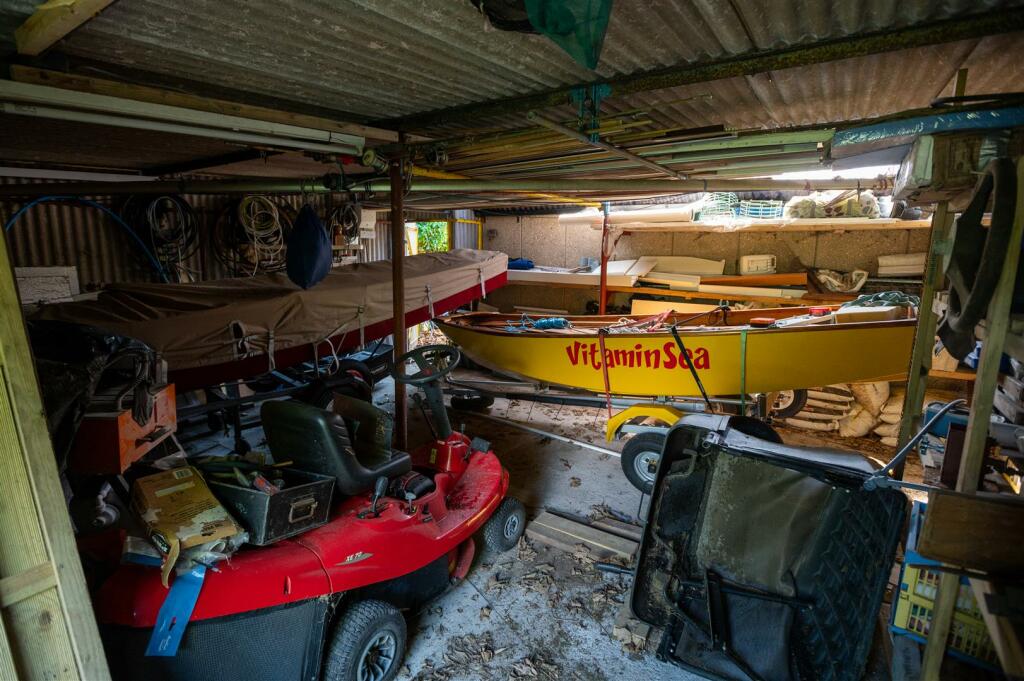 Exterior Photographs - Penrallt, Benllech-36.jpg