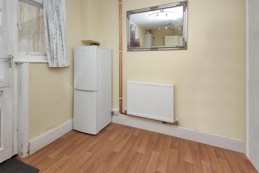 Dining Area.JPG