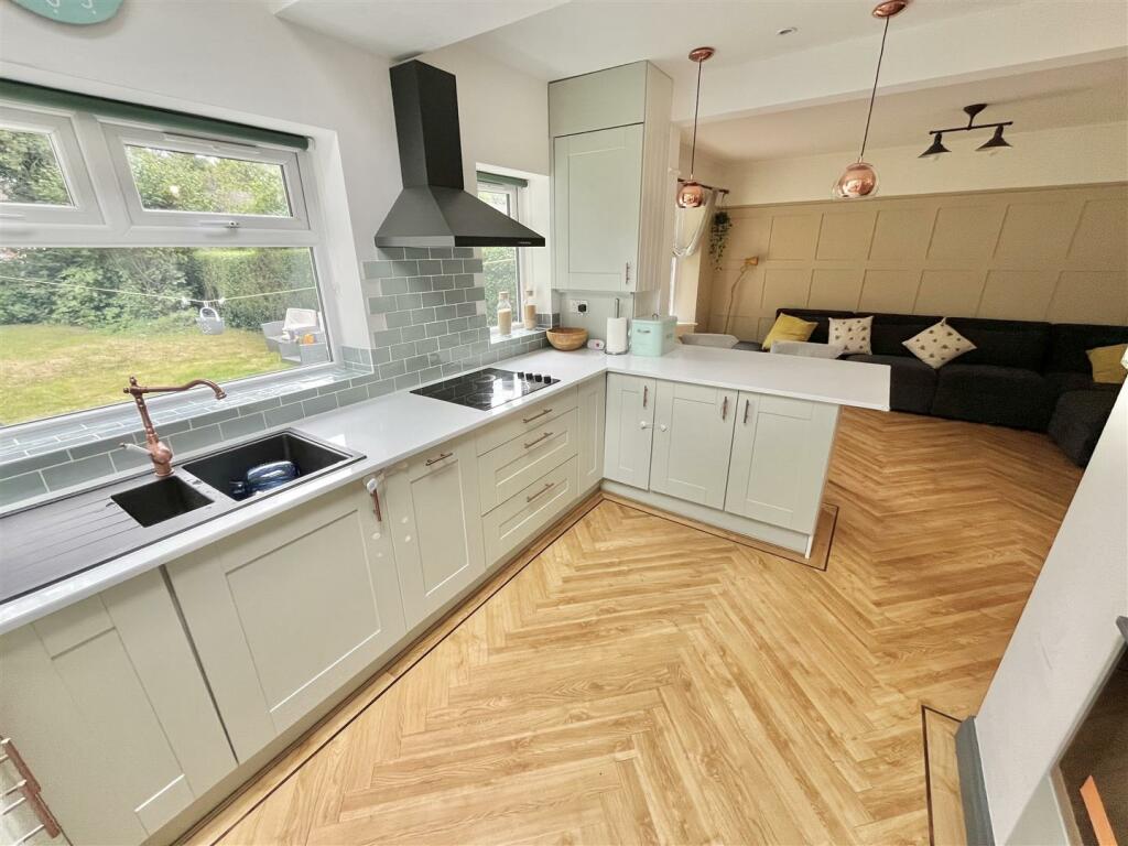 Breakfast Kitchen Aspect 2
