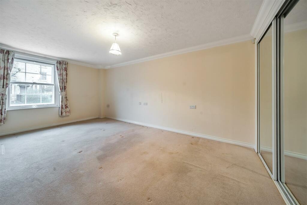 Bedroom.jpg