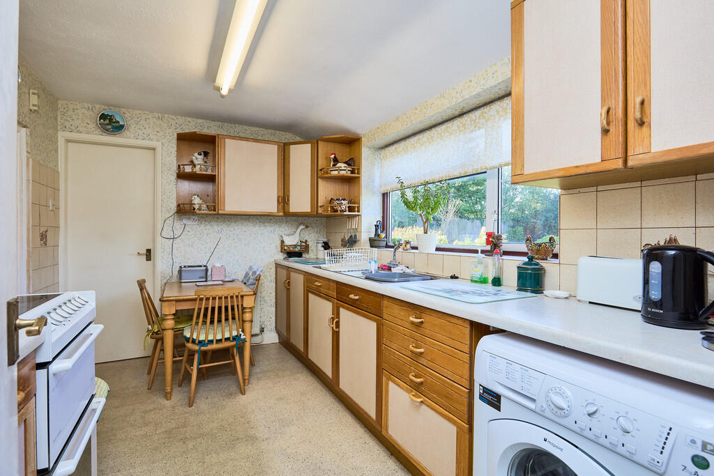 Edward Knight 202...