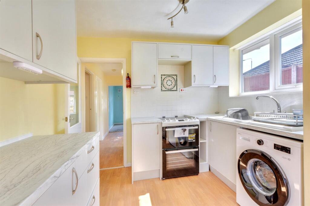Kitchen_3.jpeg