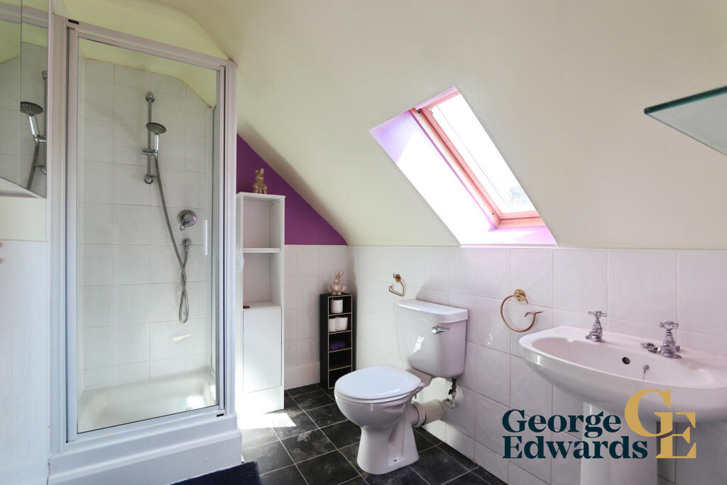 Bedroom 1 Ensuite