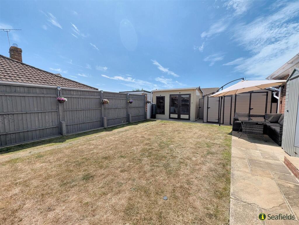 Rear Garden &amp; Summer House