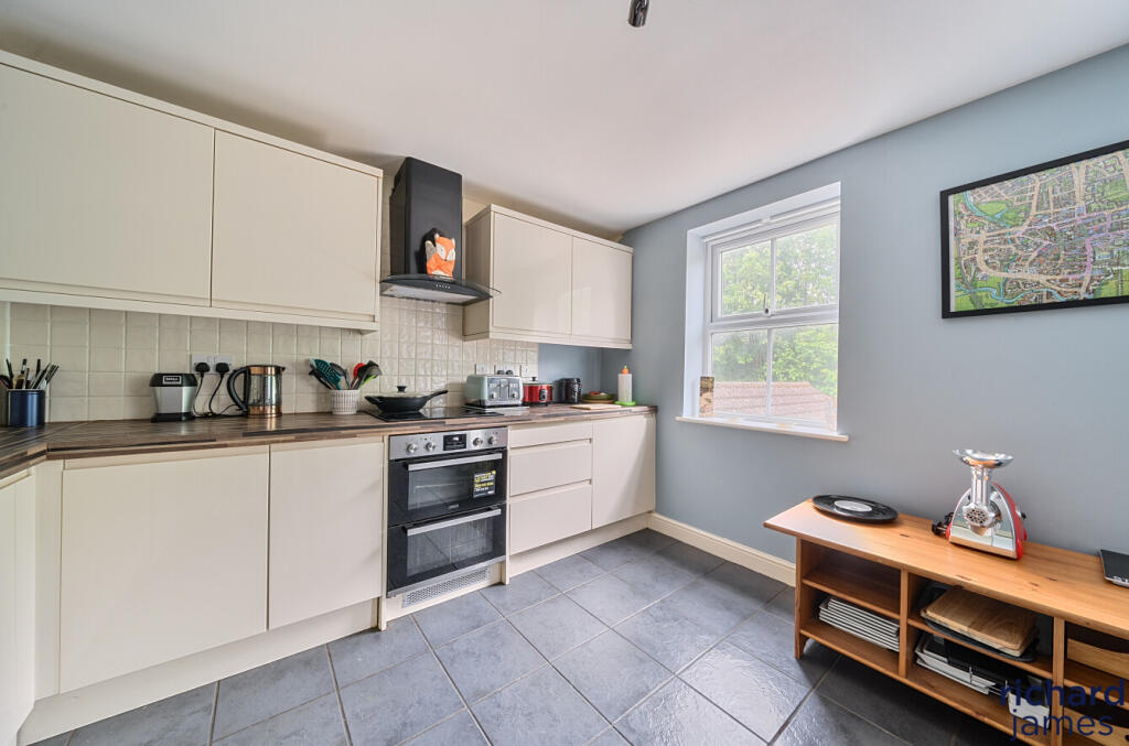 45585ace0fea4dc39e0759b1879b597a