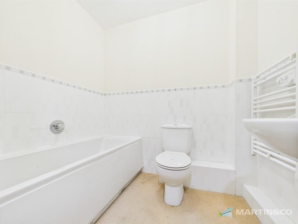 CAM02318G0-PR0460...