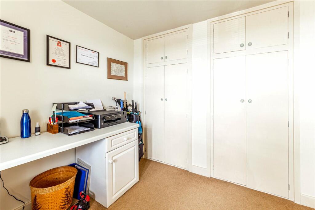 Bedroom/Study
