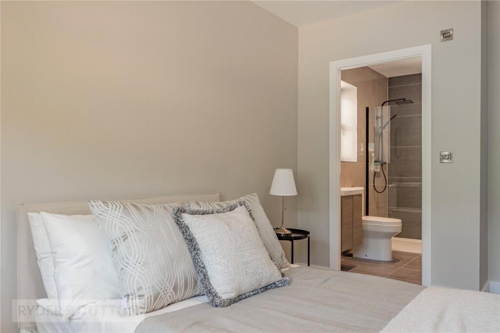 Master To En-Suite
