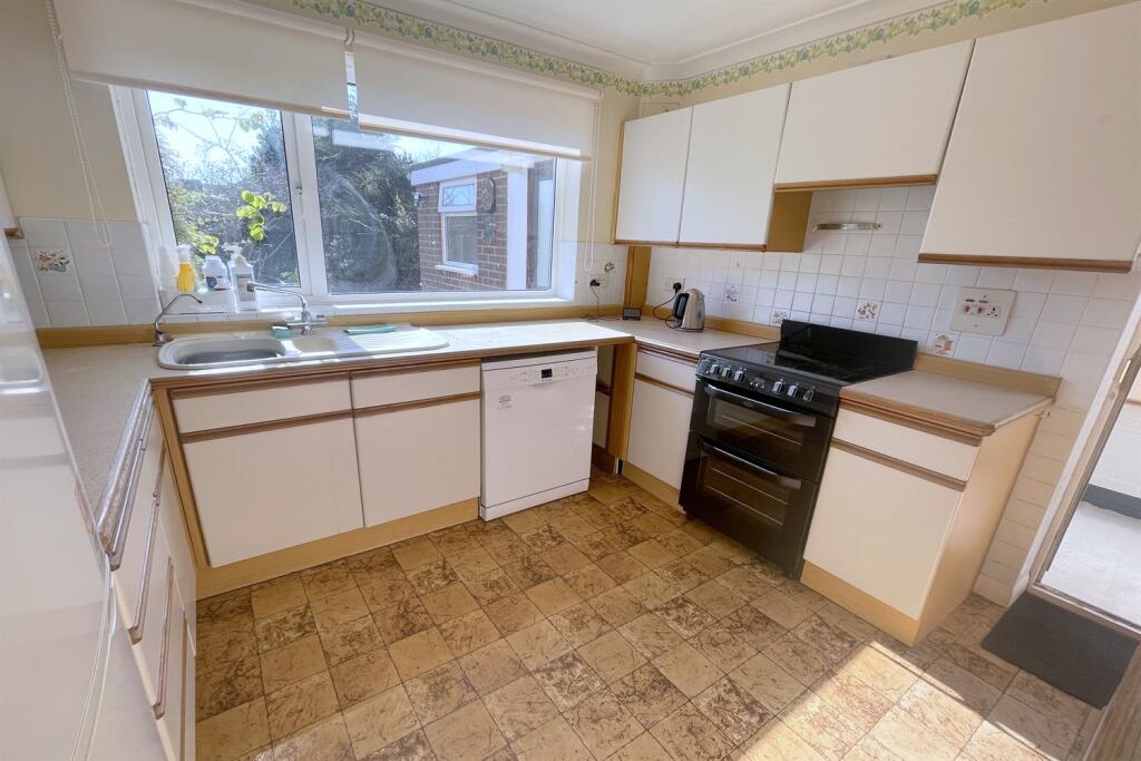 Kitchen with applian