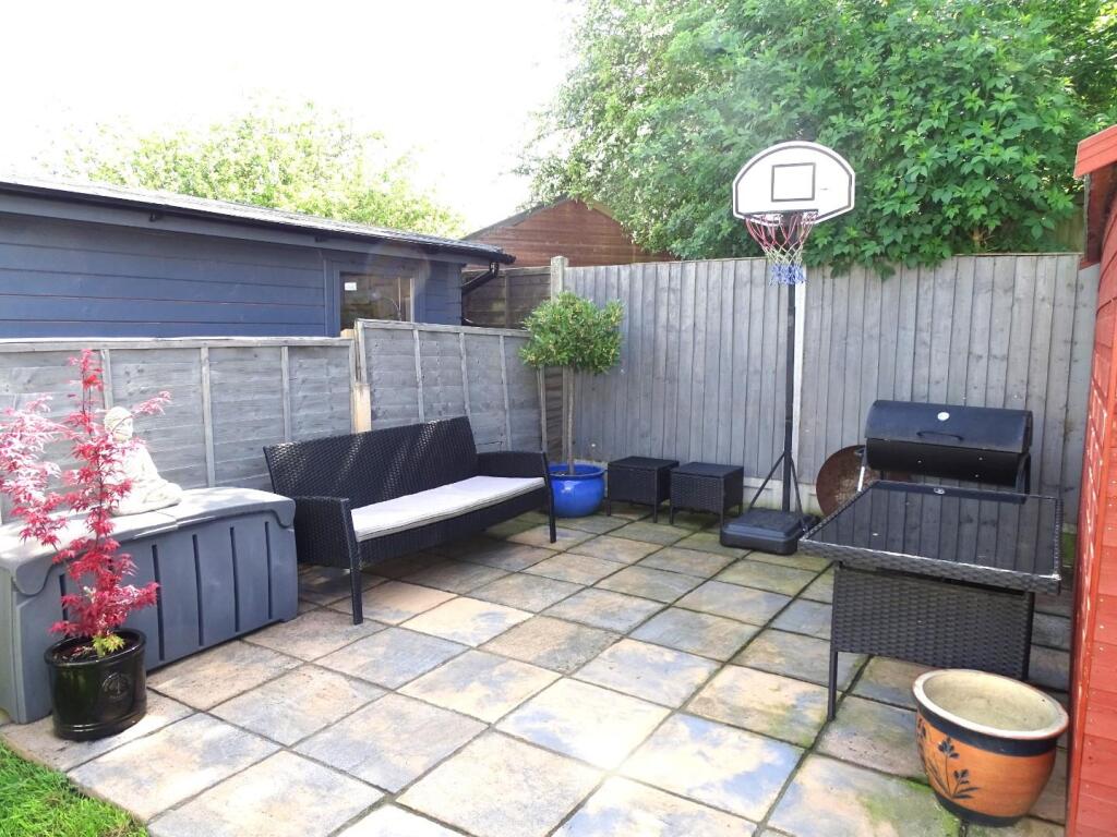 PLEASANT CORNER PATIO AREA