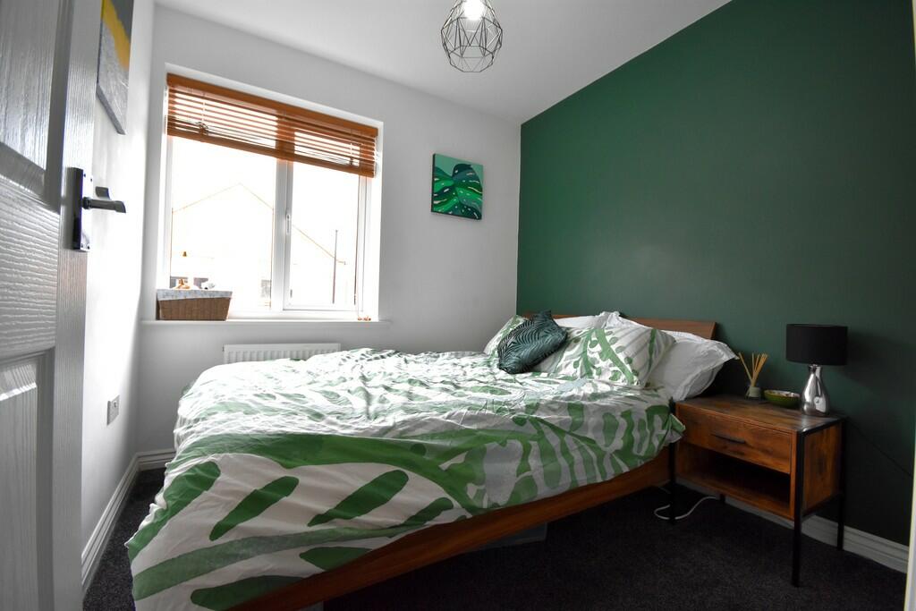 Bedroom 3-min