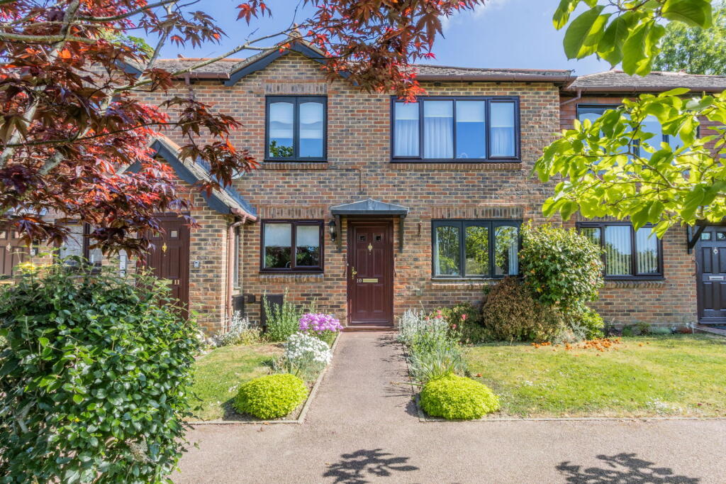 Ground Floor Retirement Flat With Garden In Hawkhurst