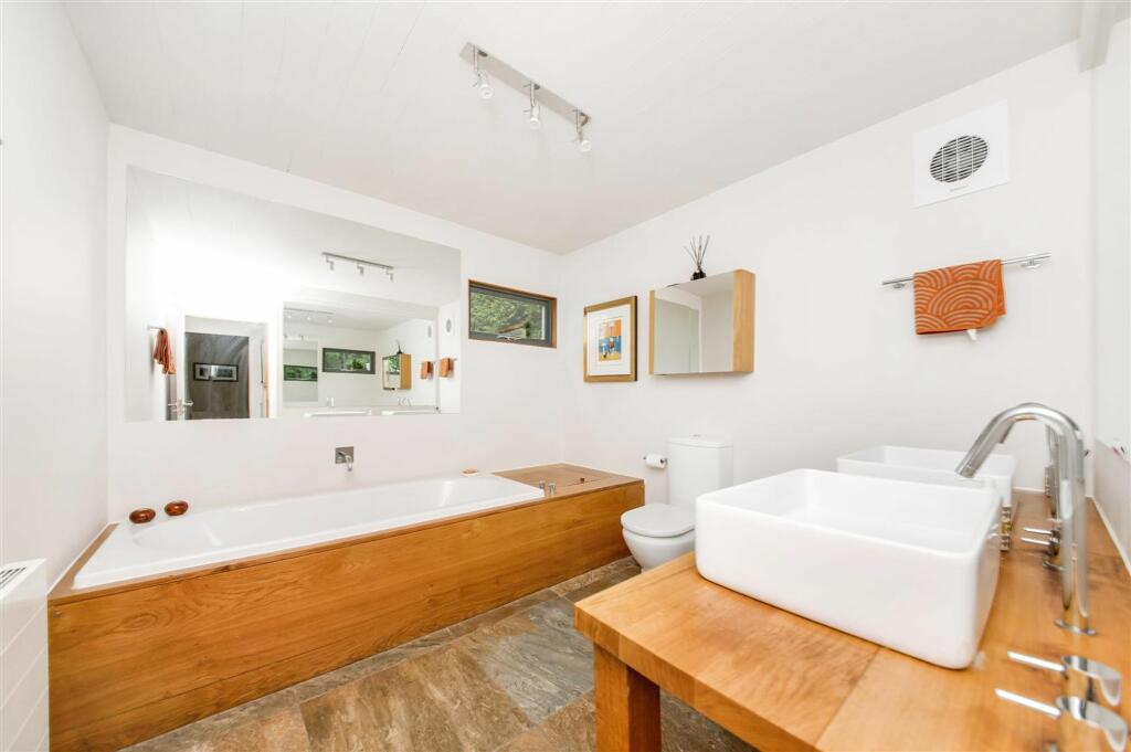 HOUSE BATHROOM