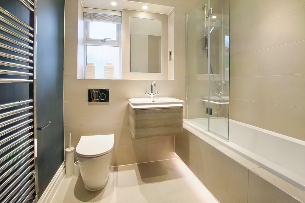 bath2 (Portal Size).JPG