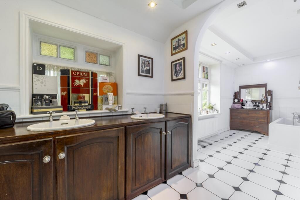 549 Newark Road (Lincoln)-37