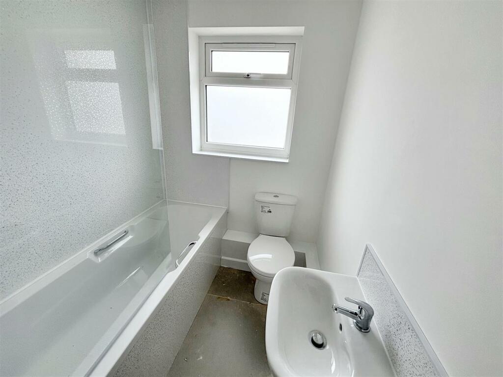 Bathroom.jpeg