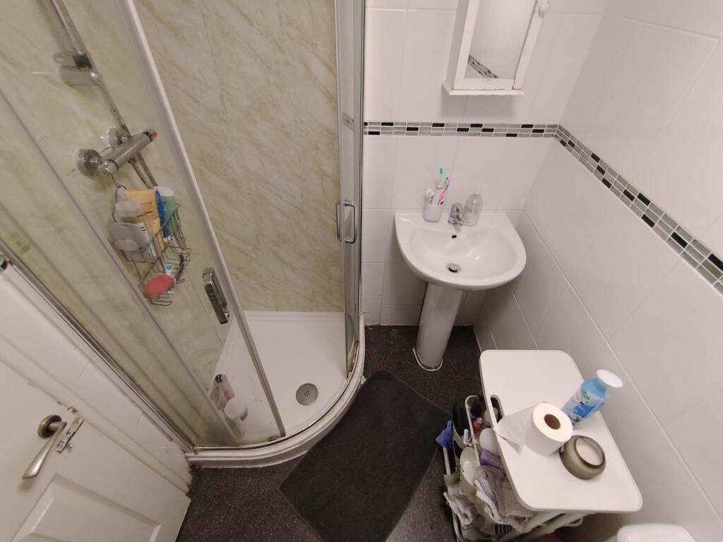 Shower room (2)