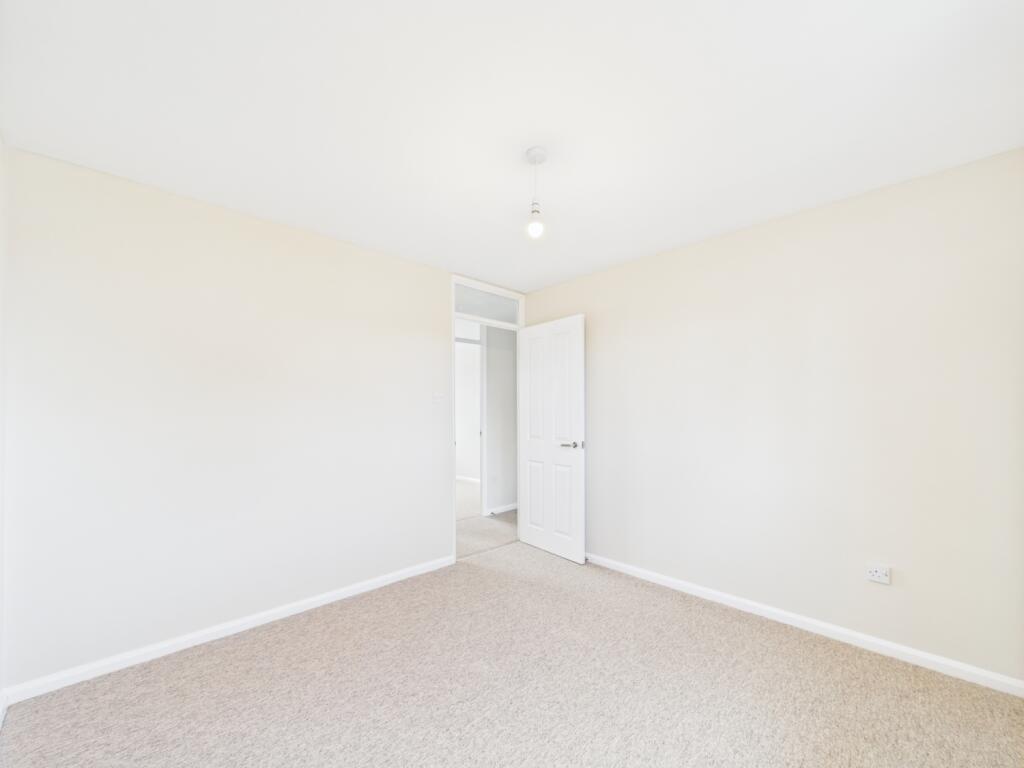 CAM01740G0-PR0422-STILL003