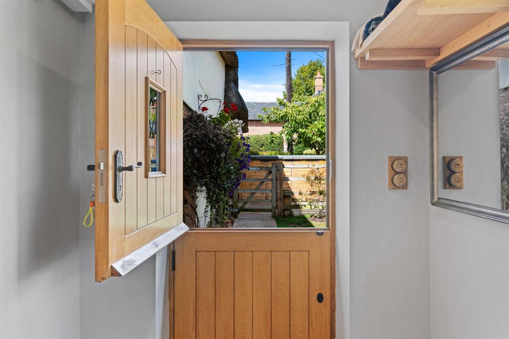 RoseCottageWeb36.jpg