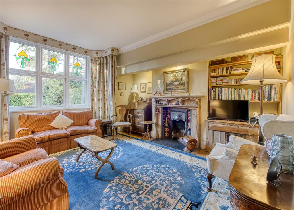 14 Danescourt Road-lounge.jpg