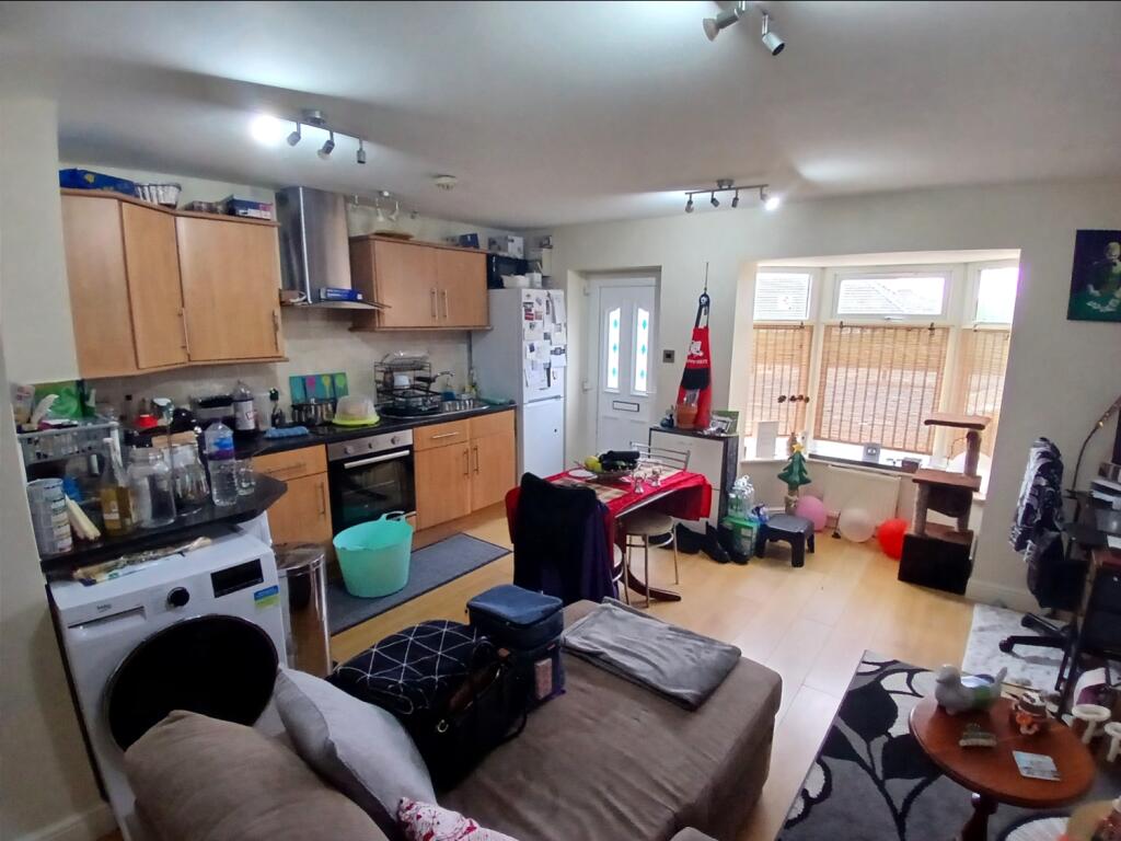 24A LOUNGE AND KITCHEN