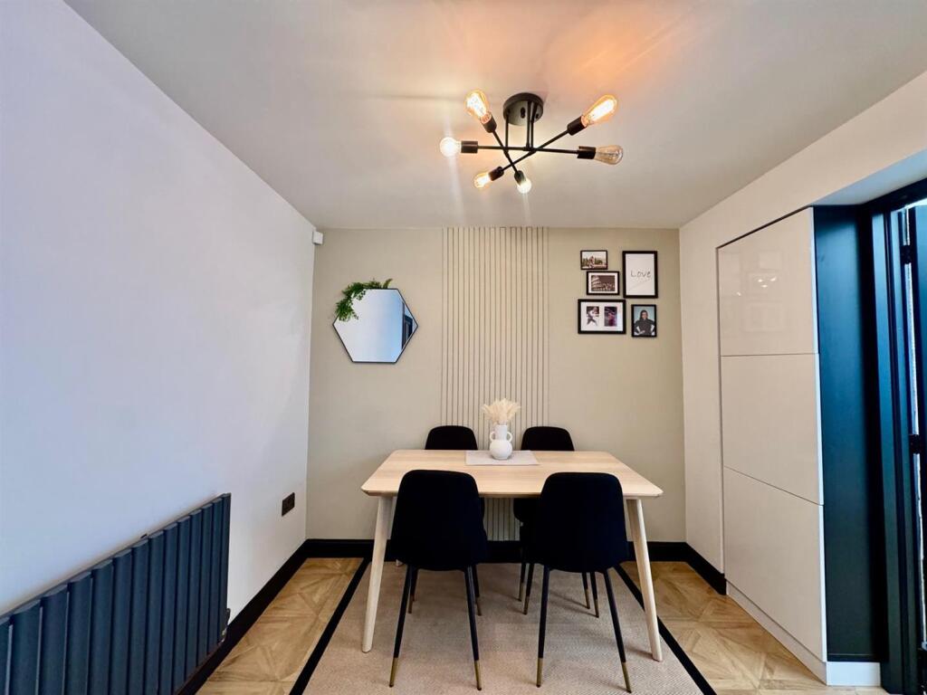 WhatsApp Image 2025-10-28 at 15.30.01 (3).jpeg