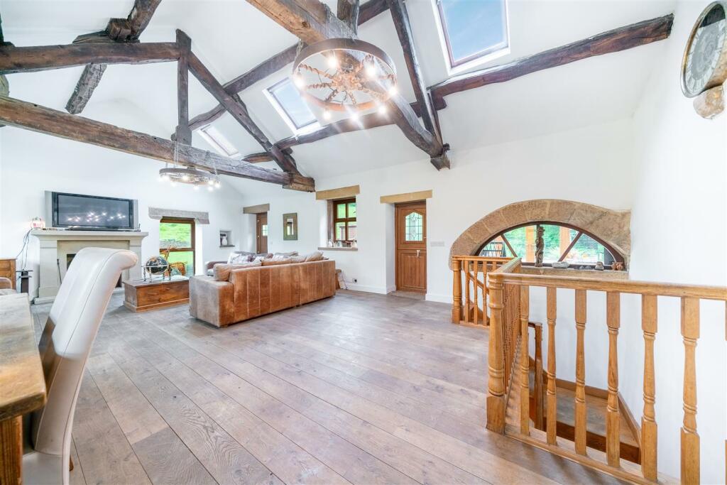 Living Room - Diner-2.jpg