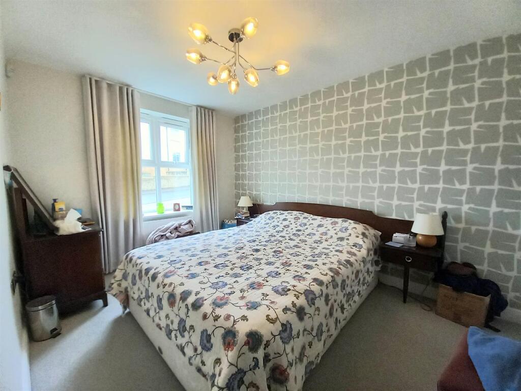 2 Old School Bed 1.jpg
