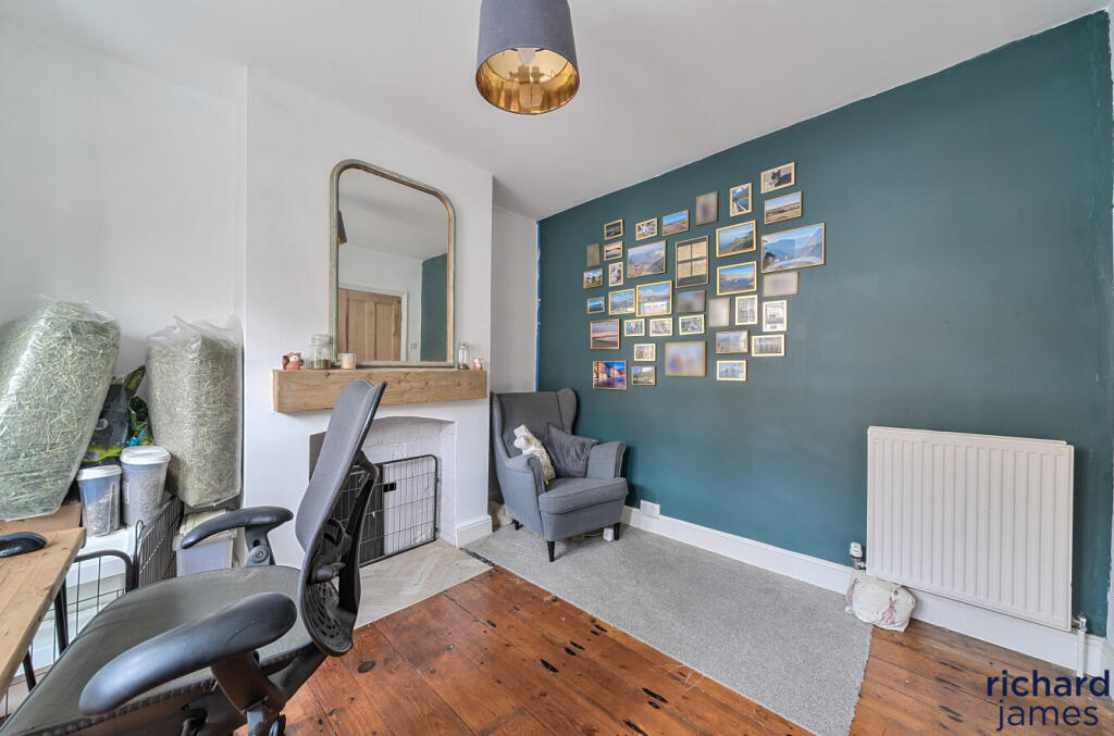 4b8c0d336ccd4ef8a6702413d6a9c043