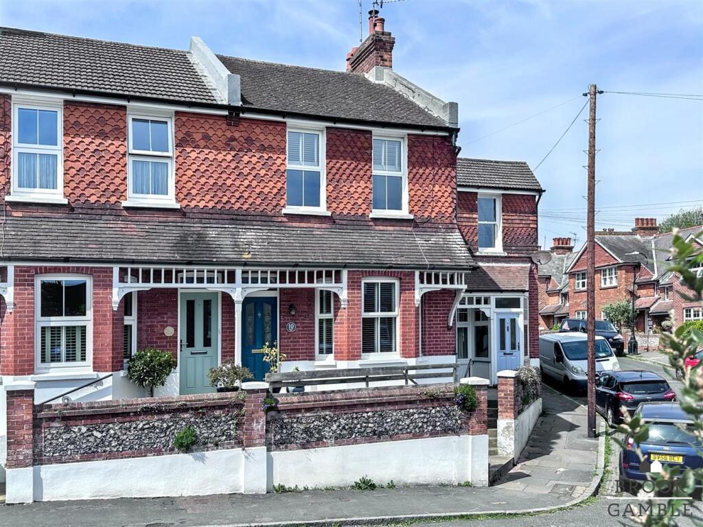 01323 438506