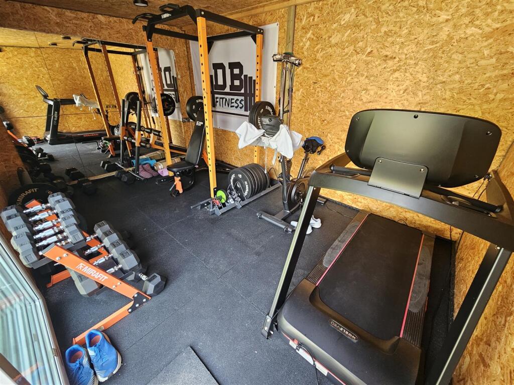 Summer House - Gym.jpg