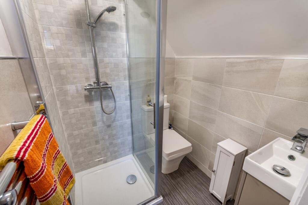 EweMove Estate Agents Scunthorpe Ensuite Shower Ro