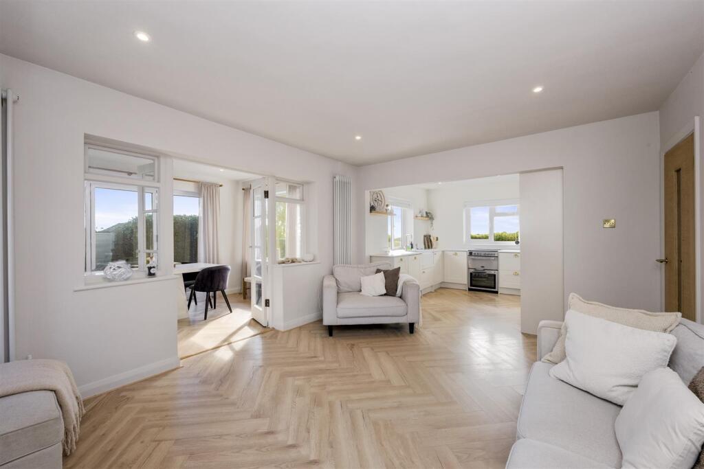 Kitchen/Living Room
