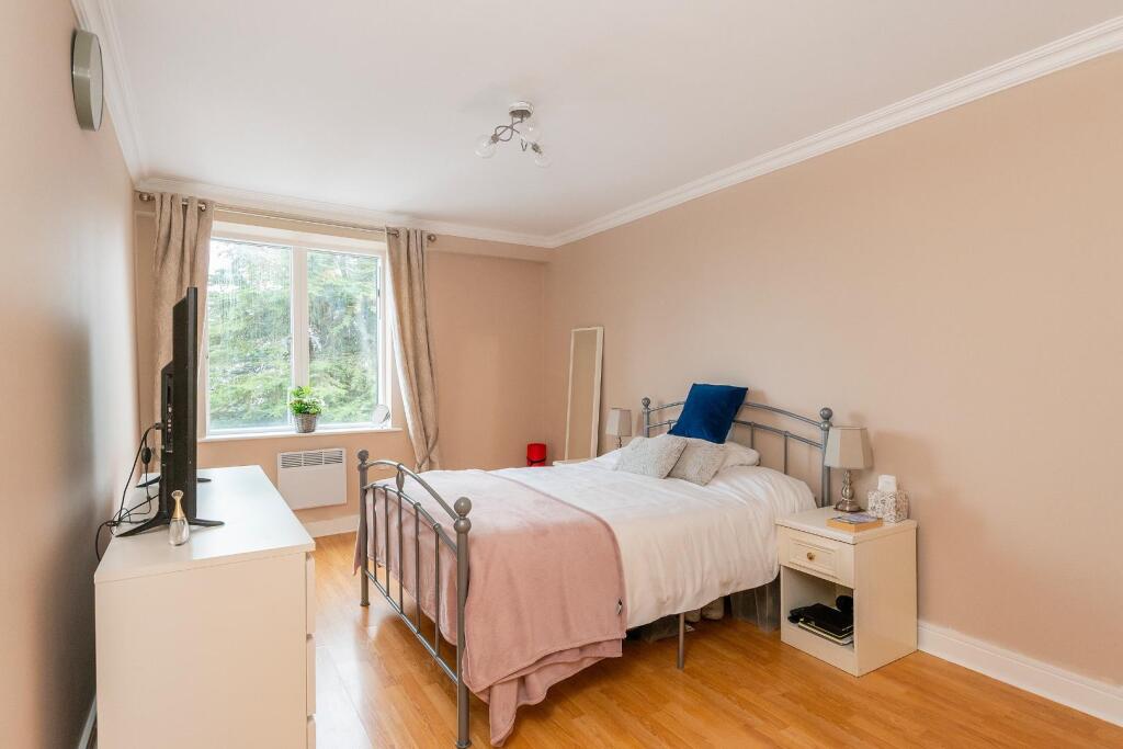 0G4ARD - Bedroom E.jpg