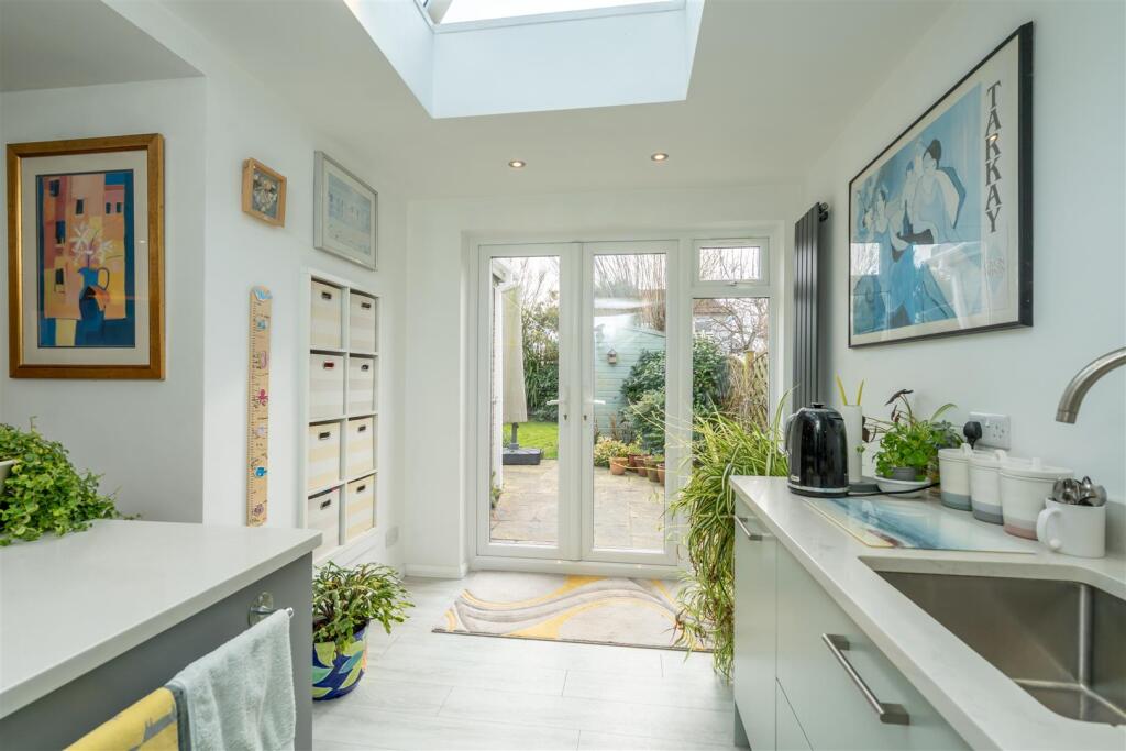 Kitchen Breakfast Room (3).jpg