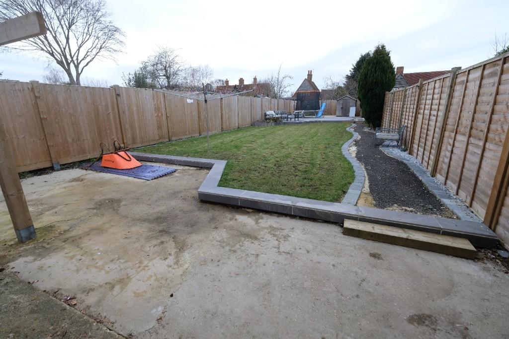 GARDEN 