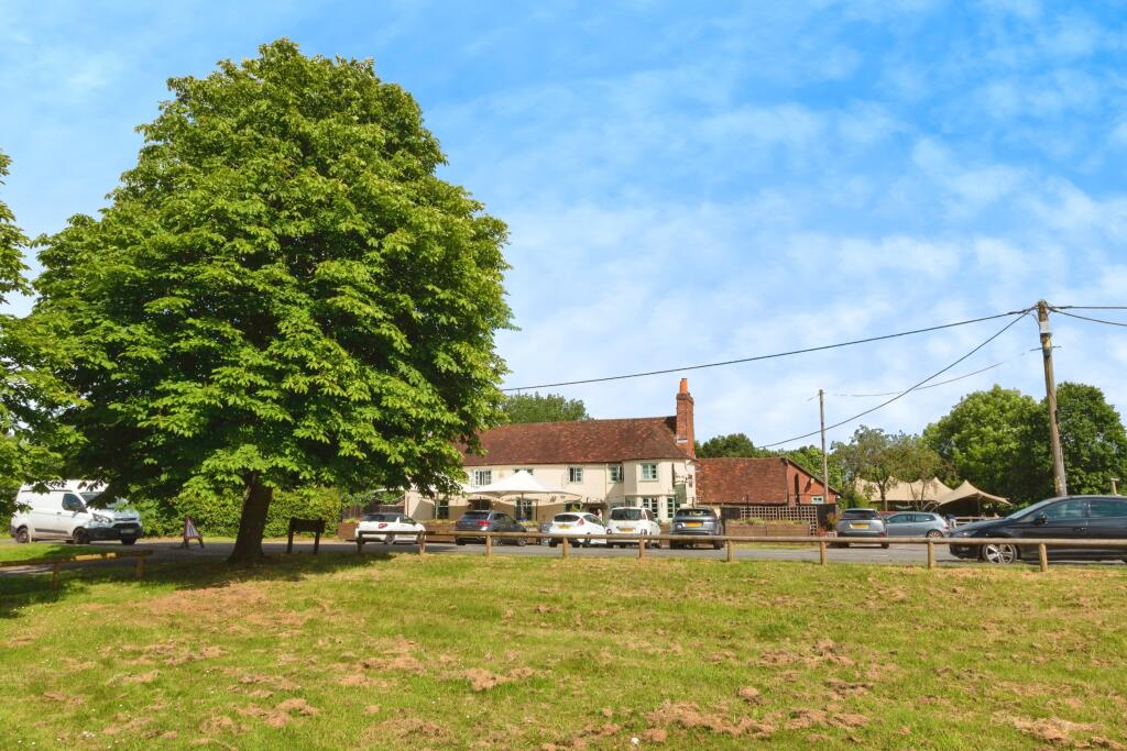 Village Green &amp; Pub