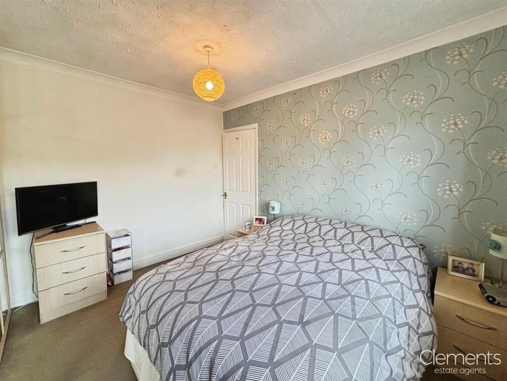 49639128-Photo 205-30-25 2C 2011 2018 2057.jpg